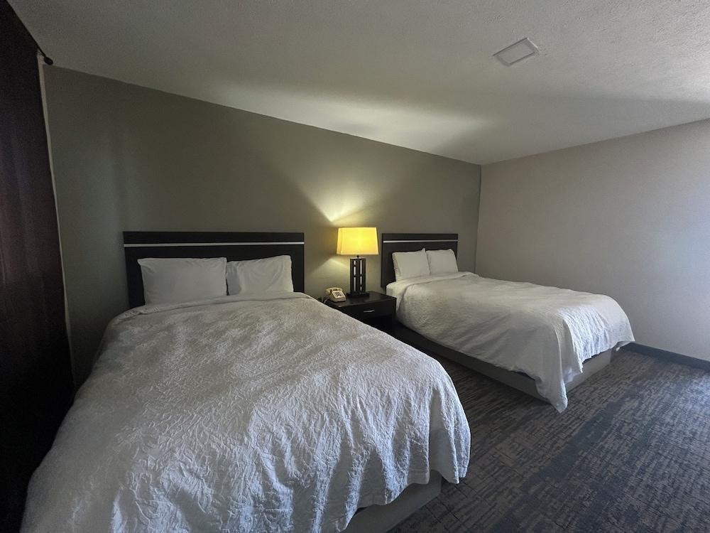 Gateaway Motel Broken Bow NE photo 41