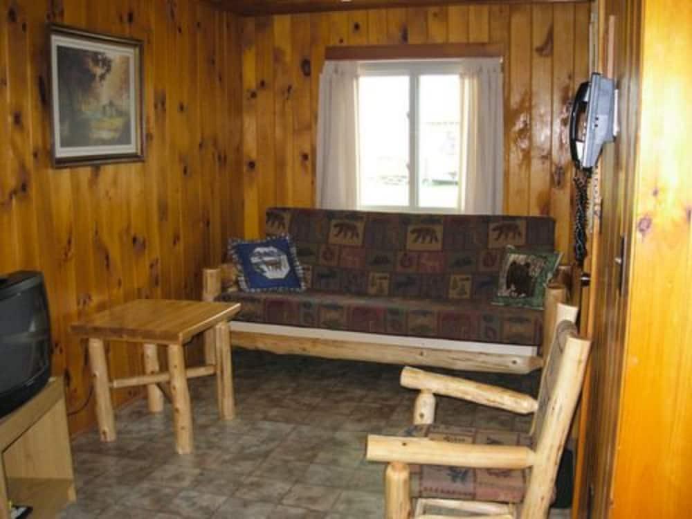 Lake George Diamond Cove photo 26