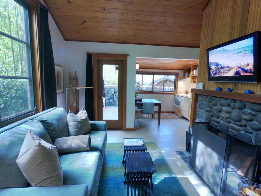 Coast Cabins photo 96