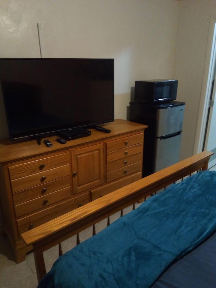Motel 8 Lake City photo 17