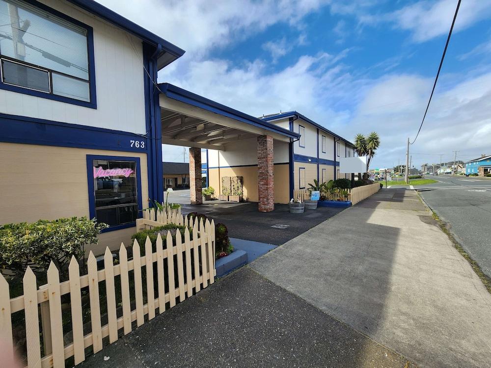 Studio 9 Fort Bragg, LLC. photo 1