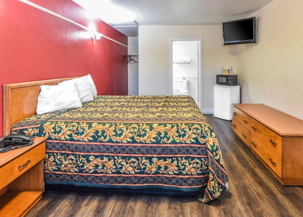 Sunset Motel photo 2