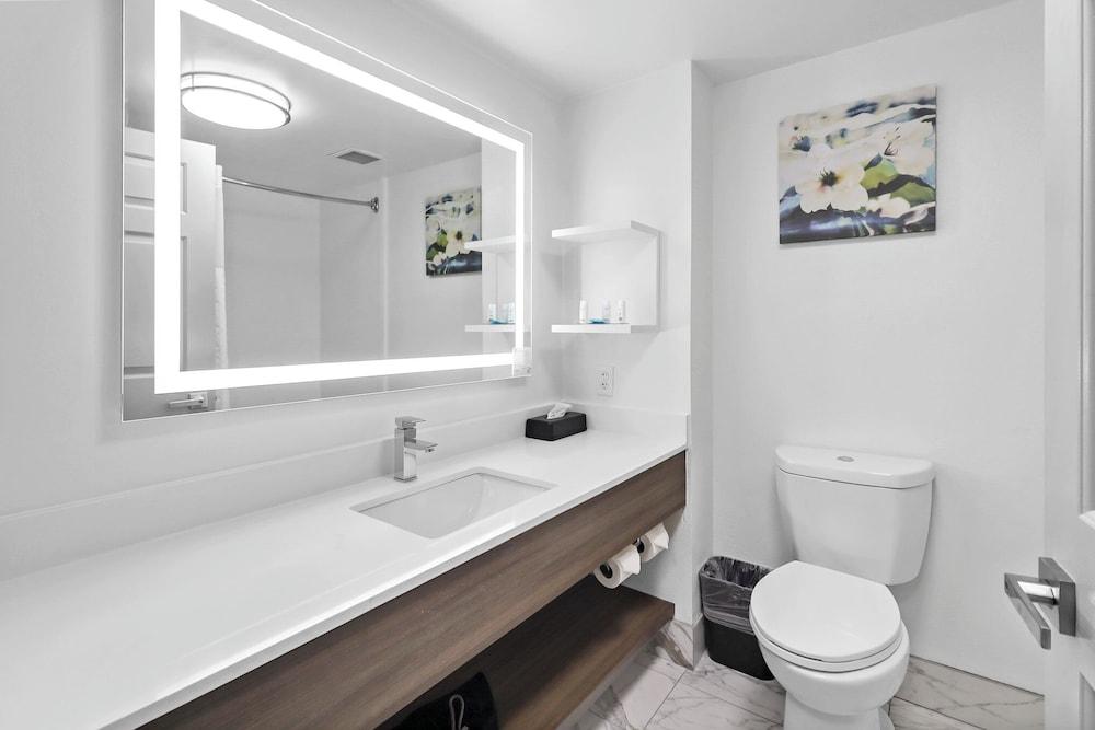 La Quinta Inn & Suites by Wyndham Atlanta South - Newnan photo 63