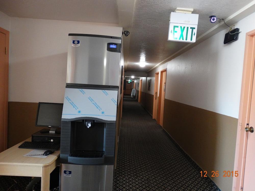 Budget Motel photo 24