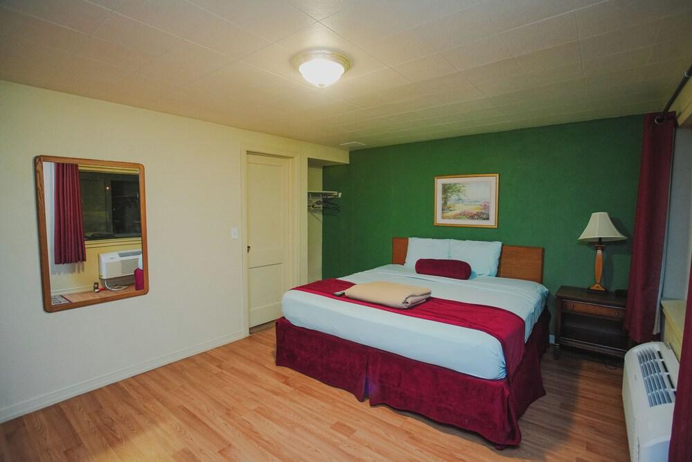 Falls View Inn photo 34