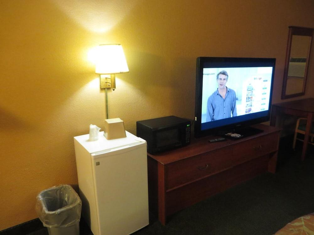 Riverside Suites photo 42