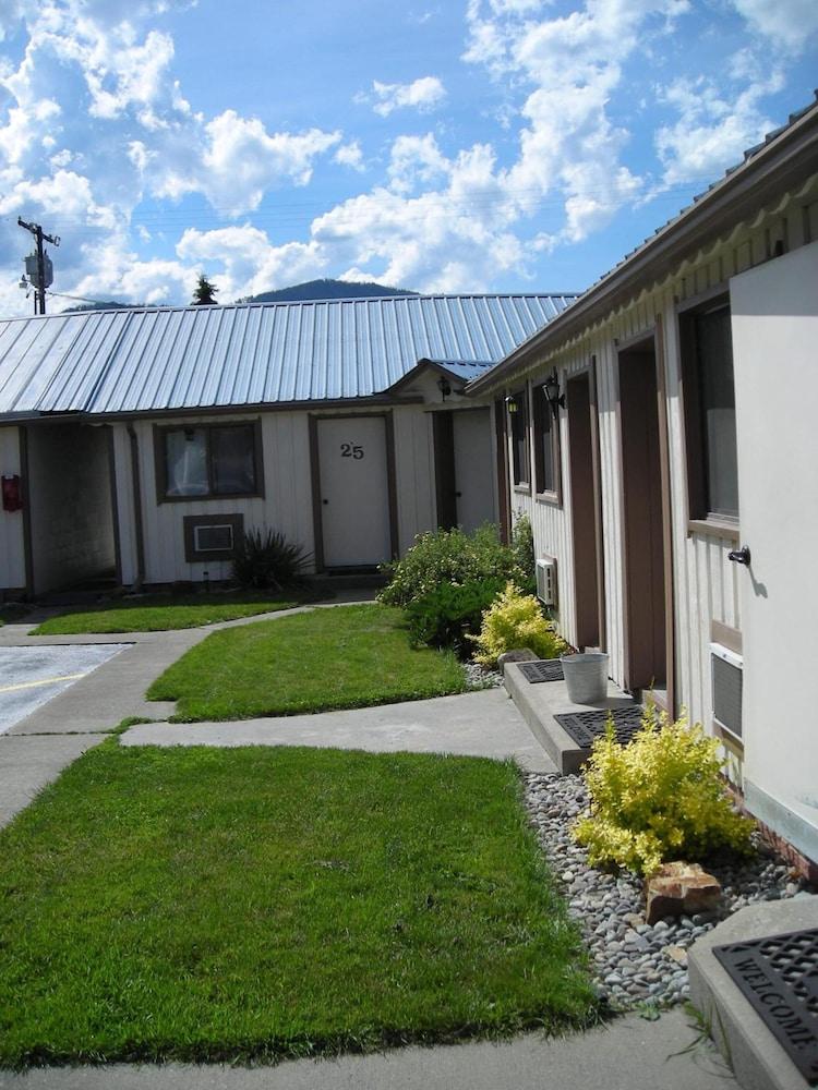 Falls Motel photo 19
