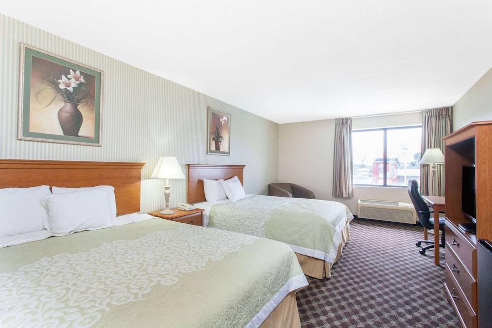 Days Inn & Suites by Wyndham Seaford photo 16