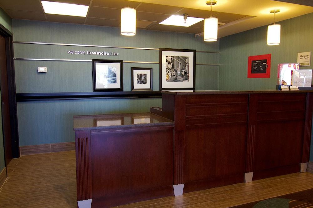 Hampton Inn Winchester-University/Mall Area photo 3