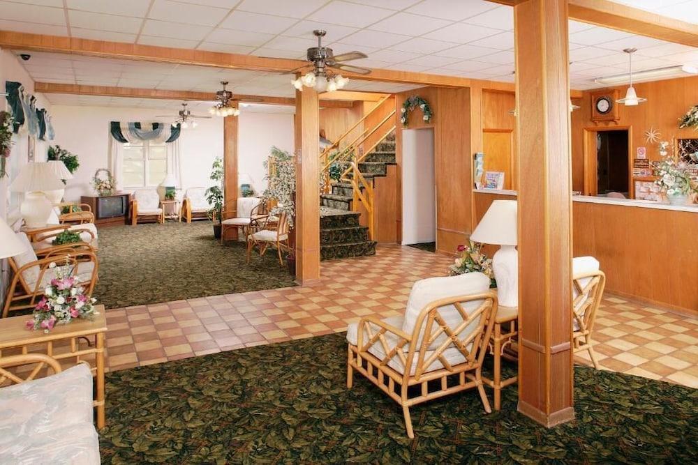 Majestic Hotel & Apartments photo 57
