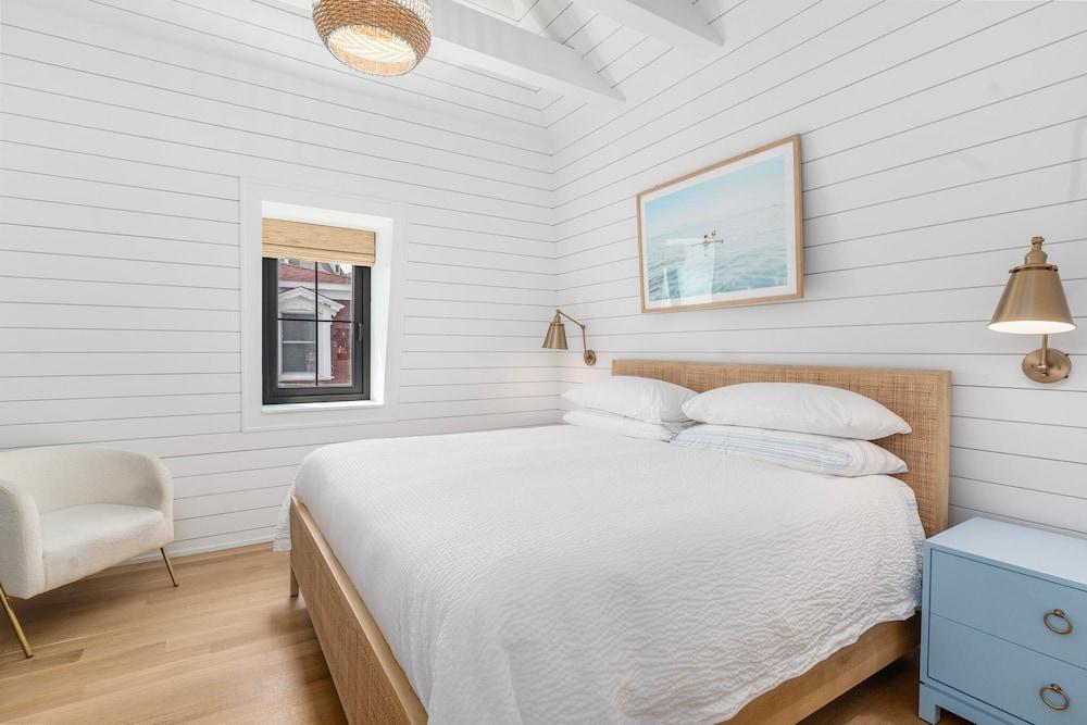 Block Island Bunk House photo 6