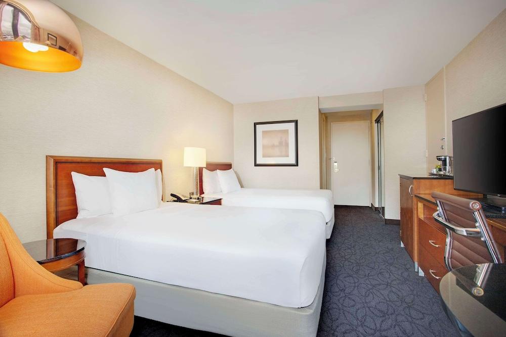 Hilton Chicago O'Hare Airport photo 24