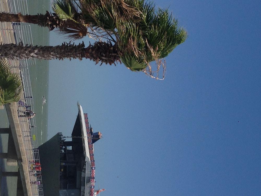 Capri Beach Hotel photo 42