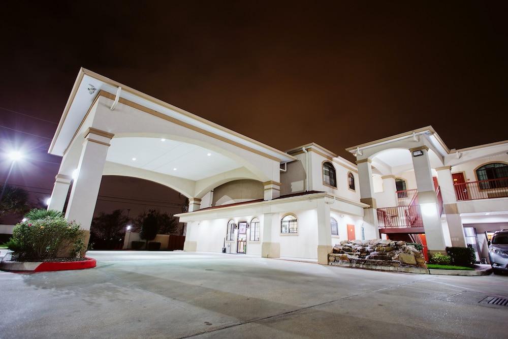 Palace Inn Copperfield photo 2