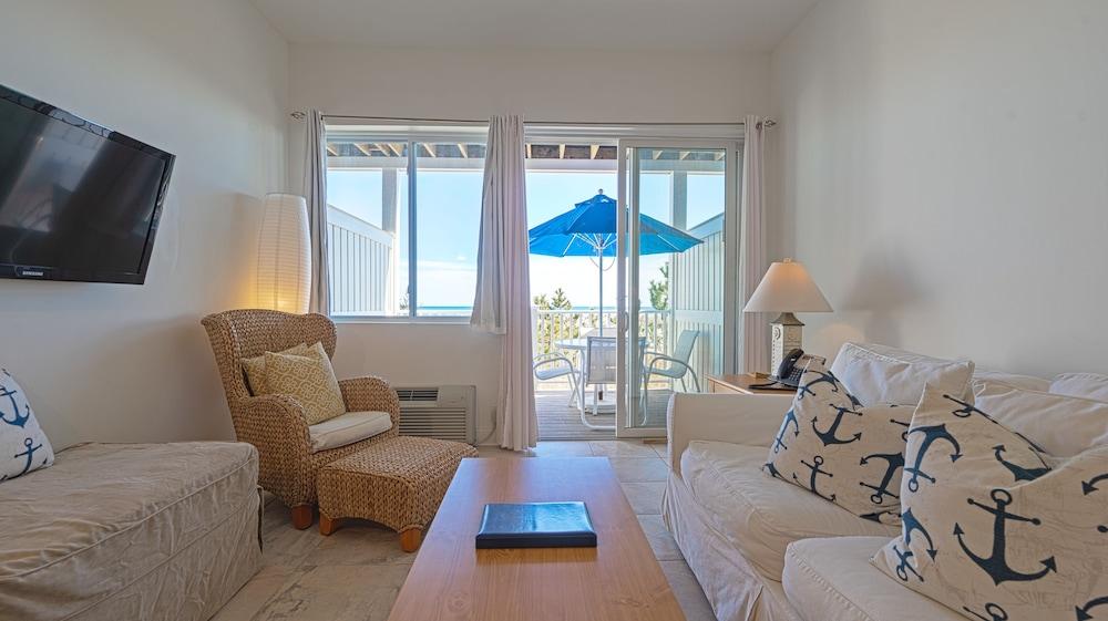 Sea Crest Resort photo 64