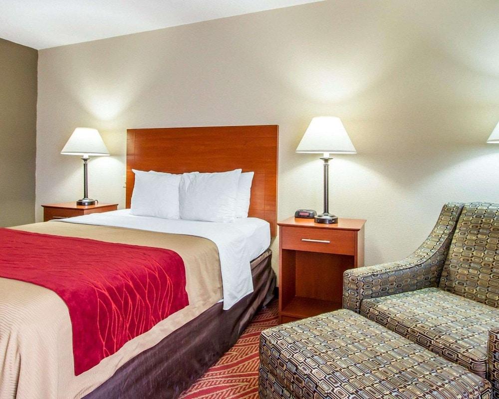 Comfort Inn Poplar Bluff North photo 12