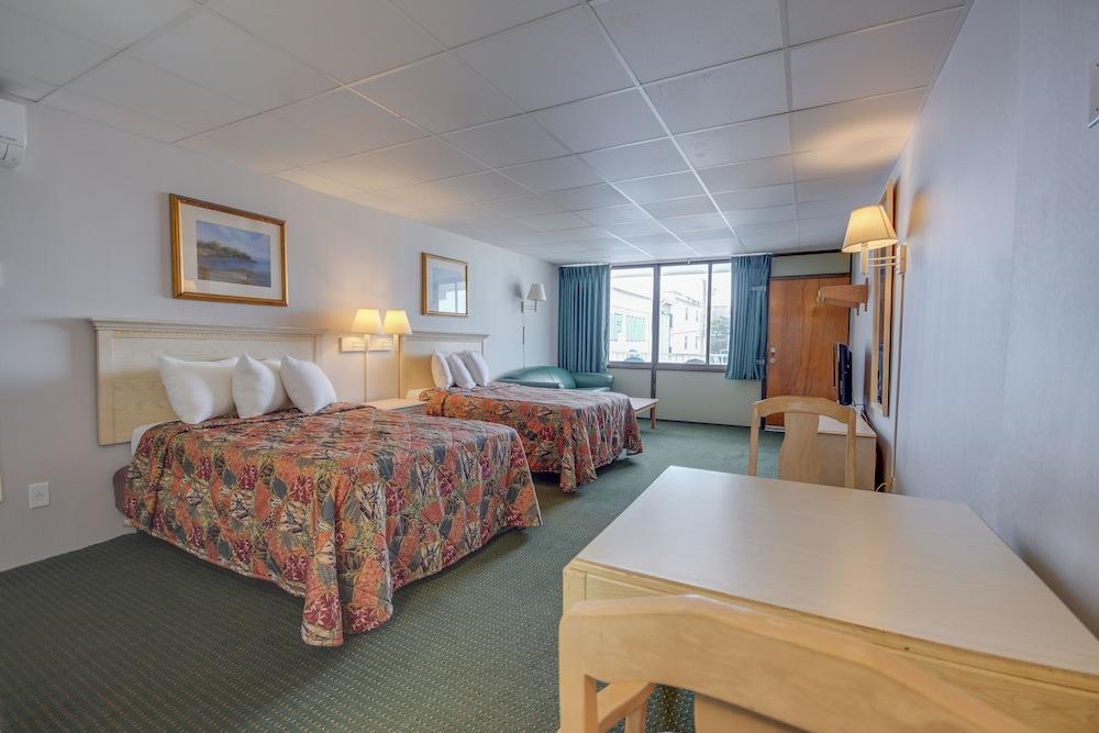 Surf Inn Suites photo 12