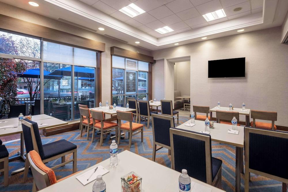 Hampton Inn Washington-Downtown-Convention Center photo 44