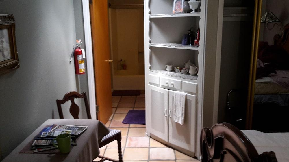 Pine Rose Inn photo 14