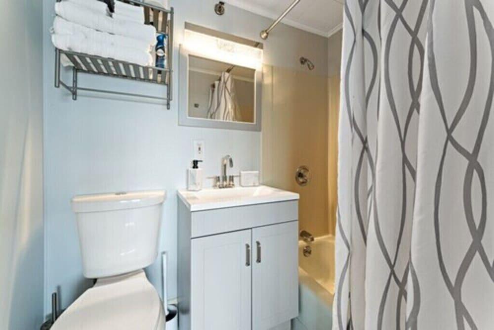 Seaside Suites photo 6