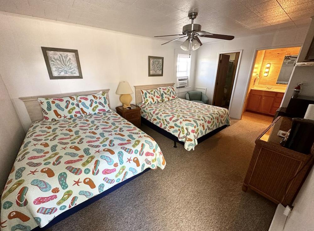 SandSpur Ocean Cottages photo 29