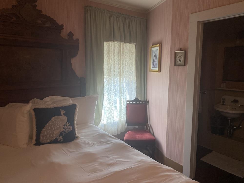 Atlantic Hotel photo 36