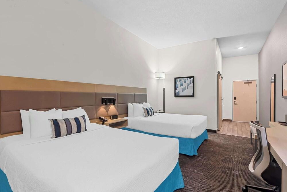 Best Western Plus Ogallala Inn photo 10