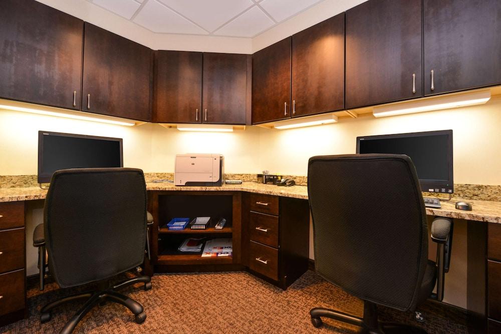 Hampton Inn Milford photo 45