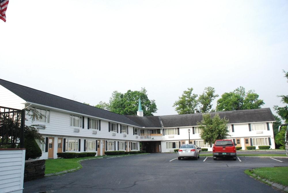 New World Inn photo 74