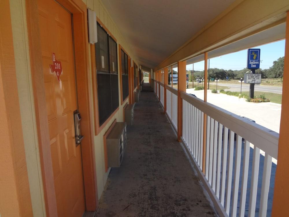 Antlers Inn photo 18