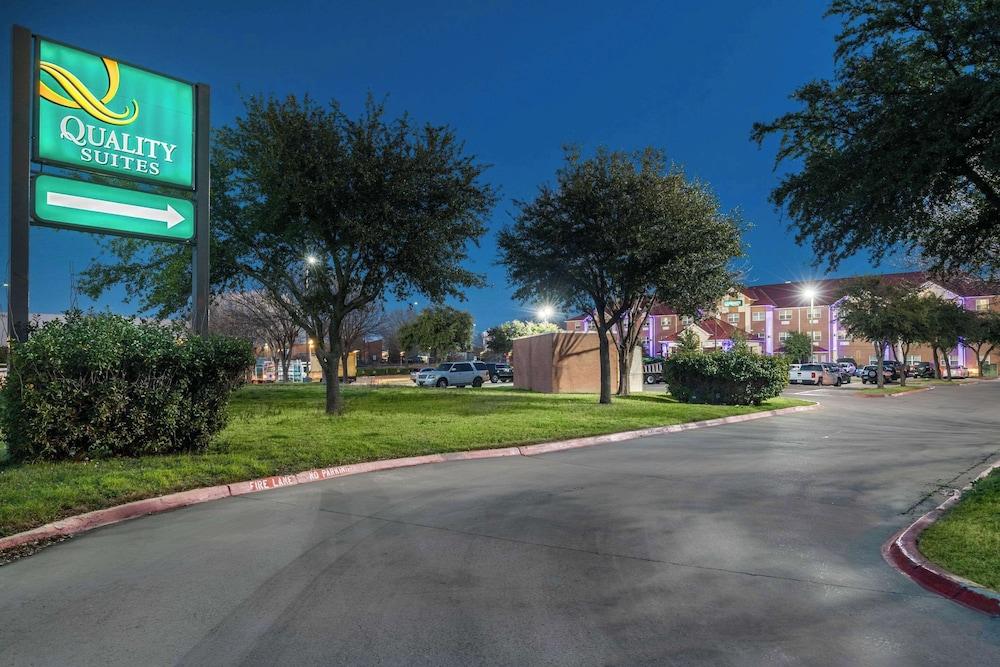 Quality Suites Addison - Dallas photo 15