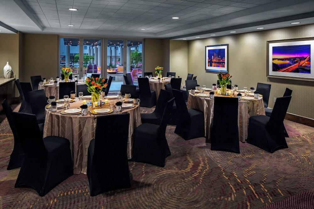 Hotel Indigo Austin Downtown - University by IHG photo 30