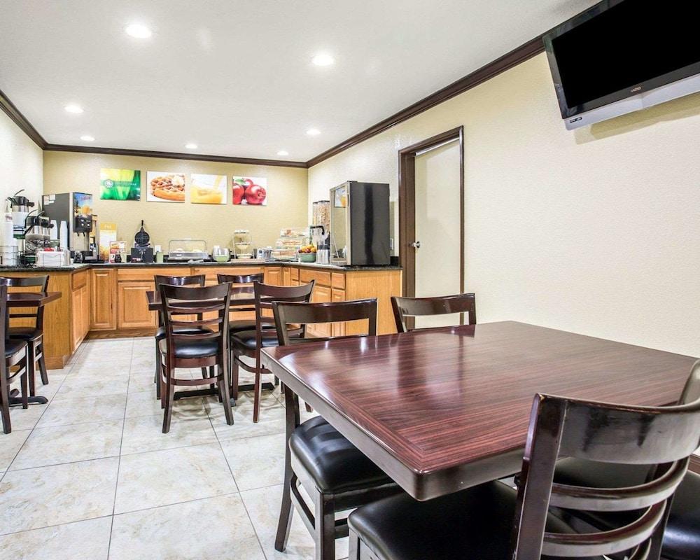 Quality Inn San Diego I-5 Naval Base photo 45