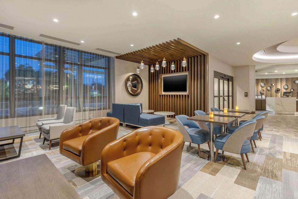 DoubleTree by Hilton Charleston Riverview photo 29