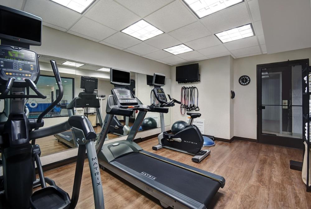 Holiday Inn Express Marshall by IHG photo 28