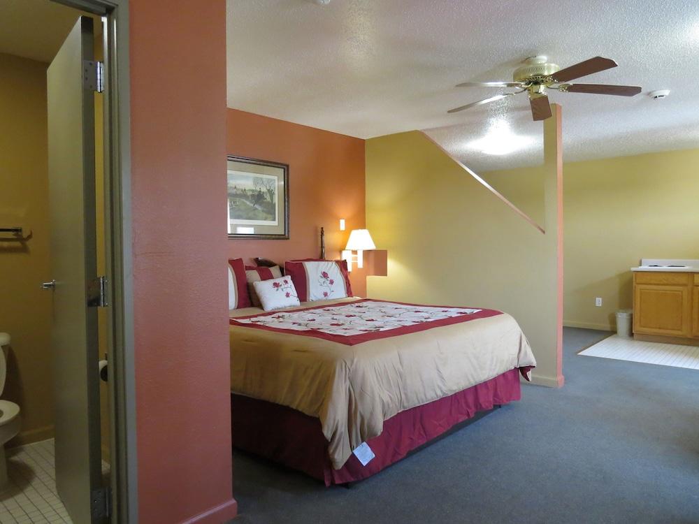 First Western Inn Caseyville photo 19