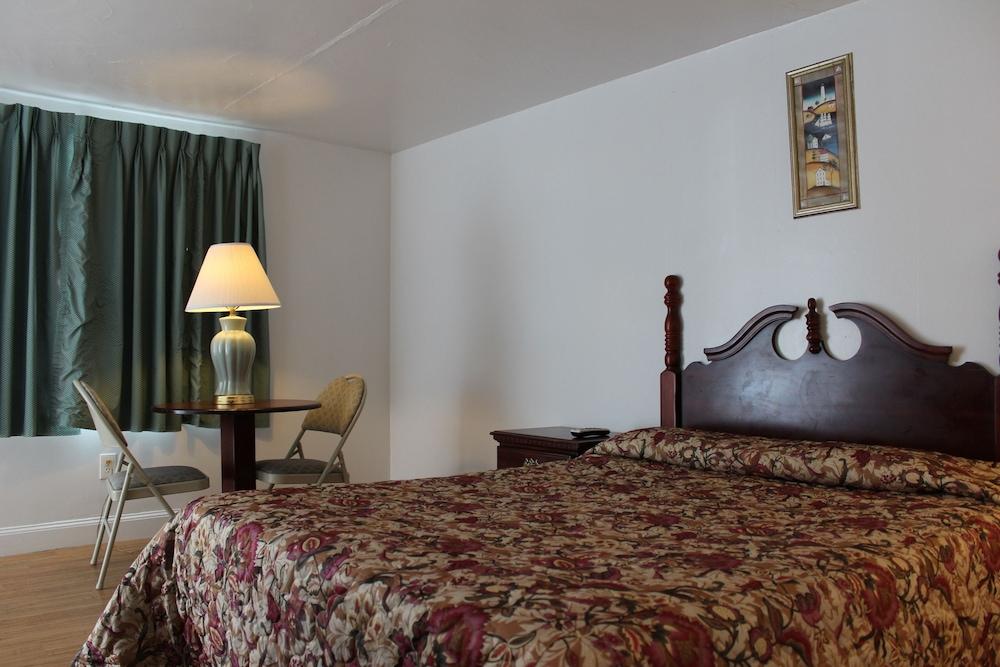 Oceanside Motel photo 28