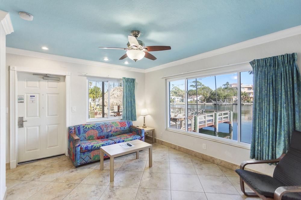 Bay Palms Waterfront Resort - Hotel and Marina photo 45