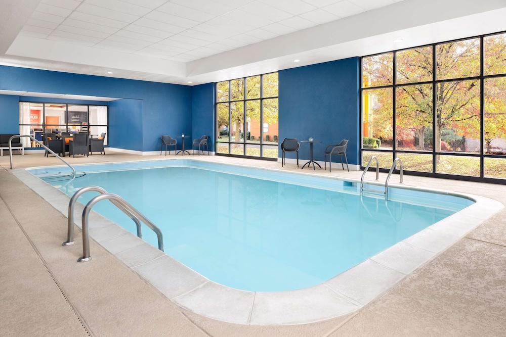 Hampton Inn Columbia photo 7