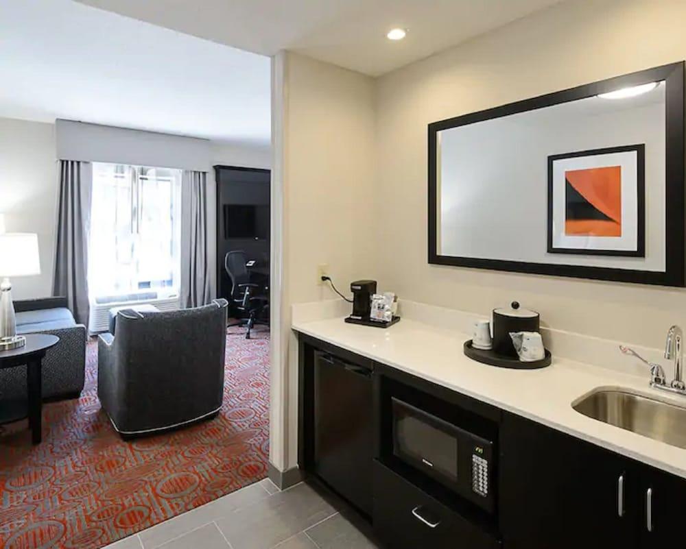 Hampton Inn Stafford/Quantico & Conference Center photo 6