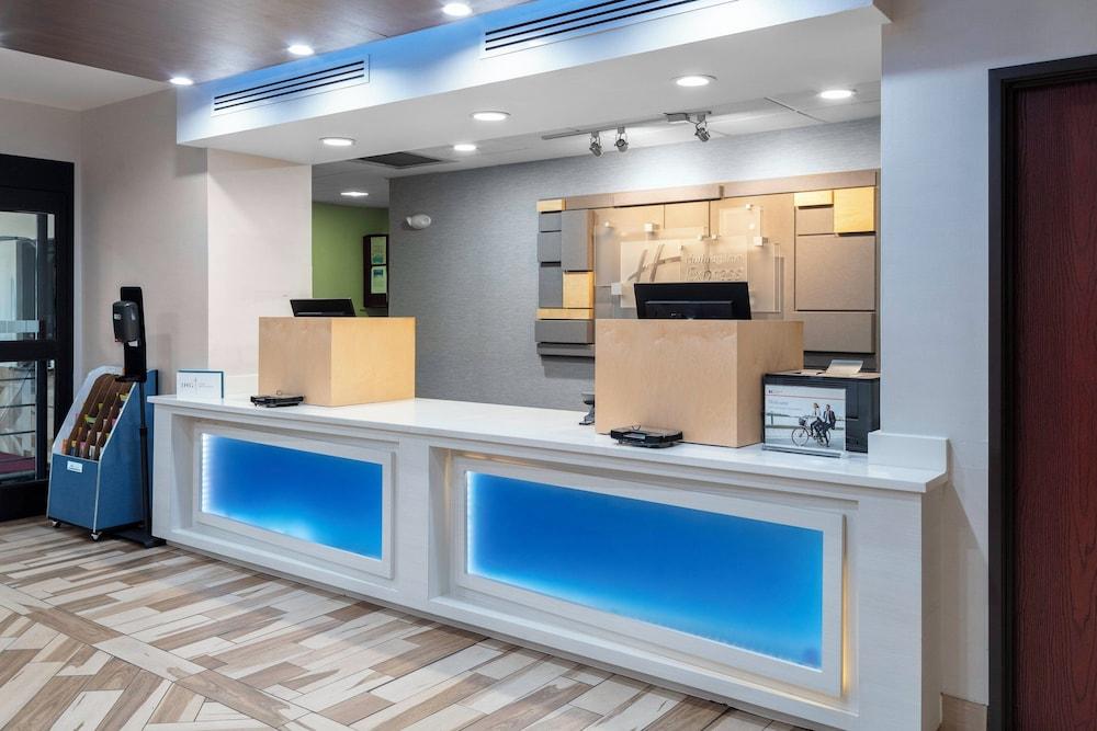 Holiday Inn Express & Suites Roanoke Rapids SE by IHG photo 18