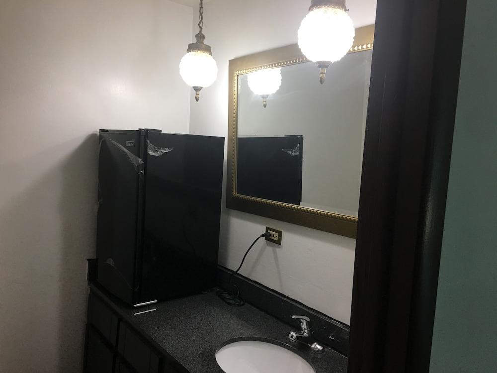 Terrace Motel photo 14