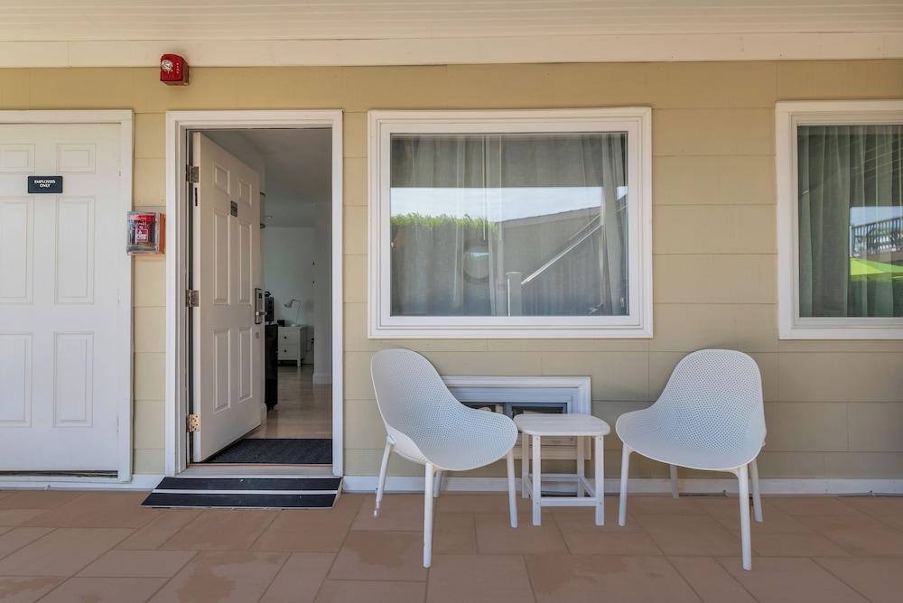 Ocean Resort Inn photo 32