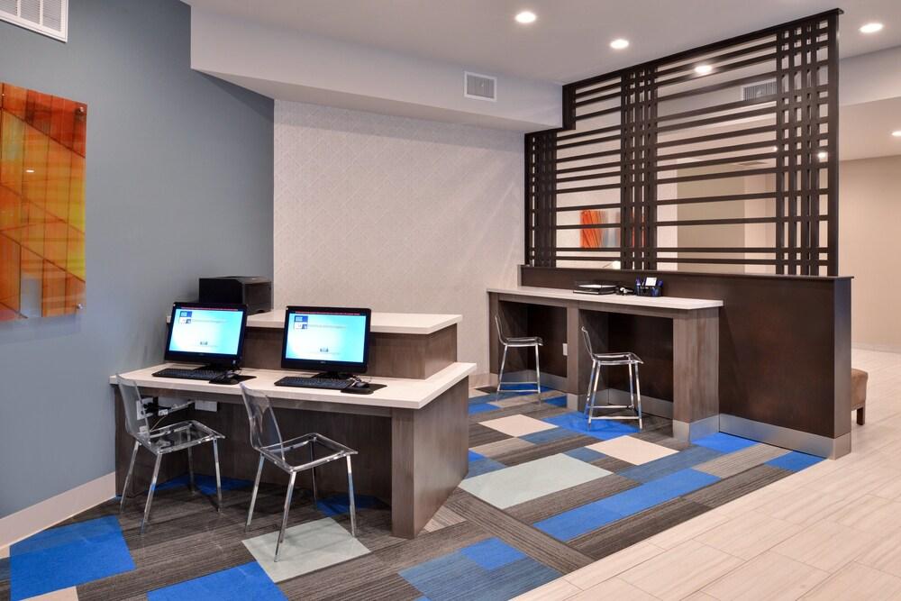 Holiday Inn Express & Suites Houston E - Pasadena by IHG photo 48