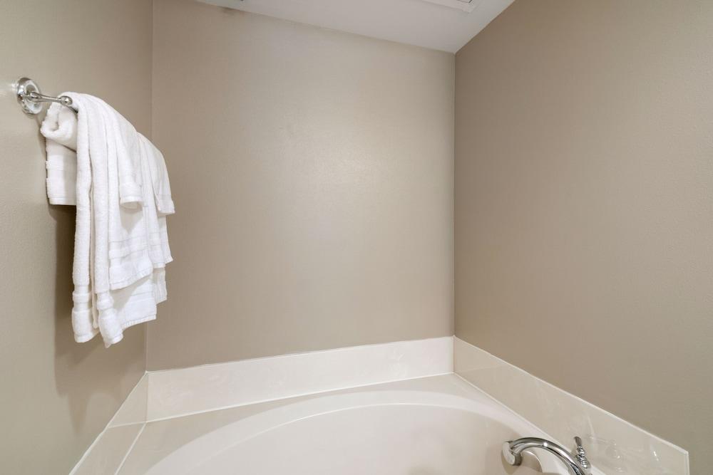 Kasa Legacy Town Center Plano photo 14