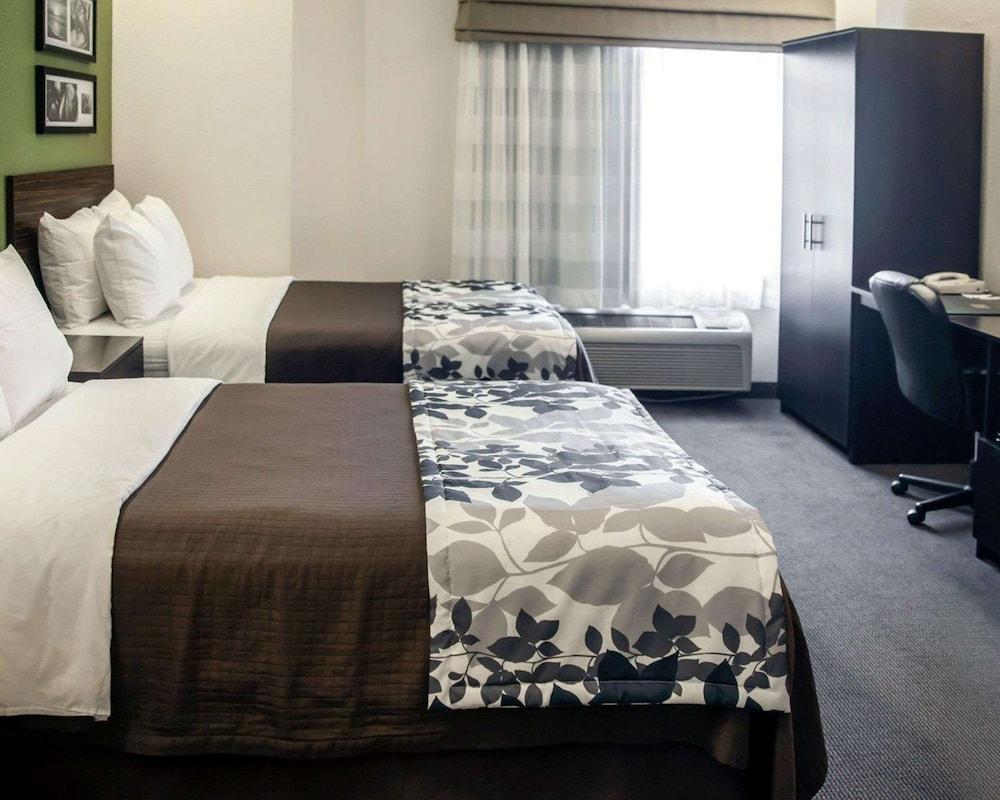 Sleep Inn & Suites photo 32