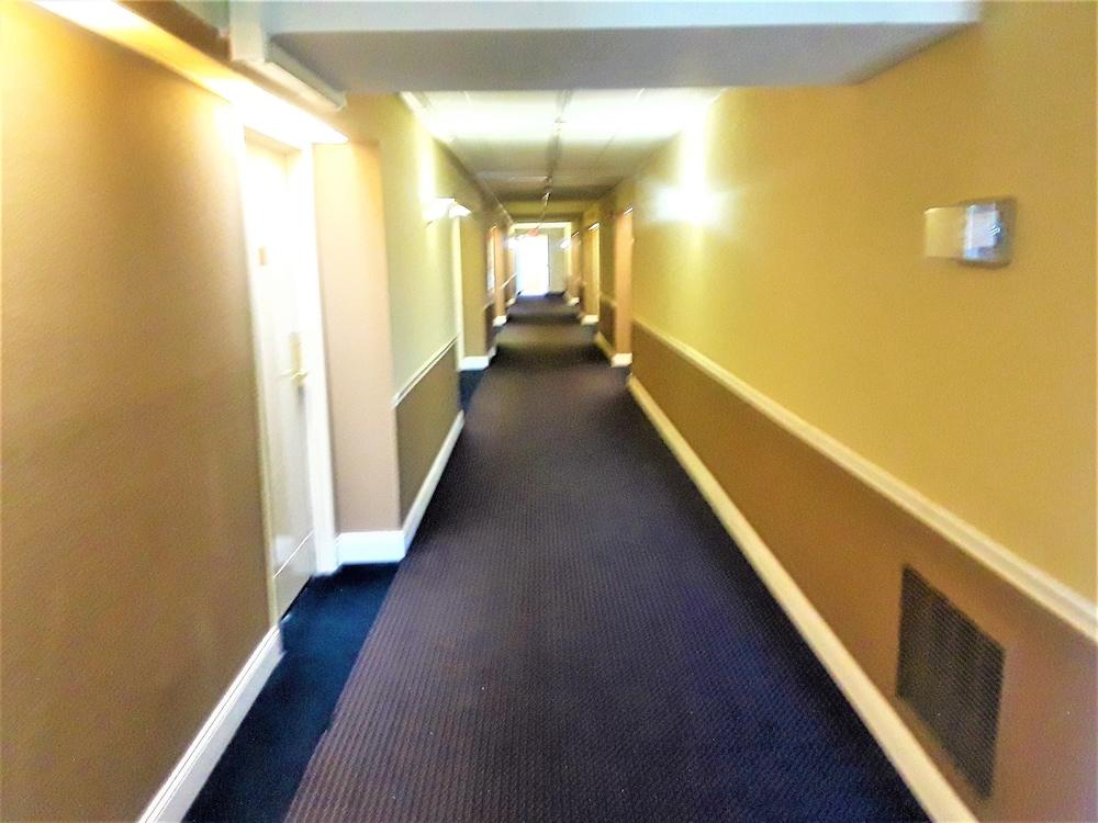 Madison Inn and Suites photo 47