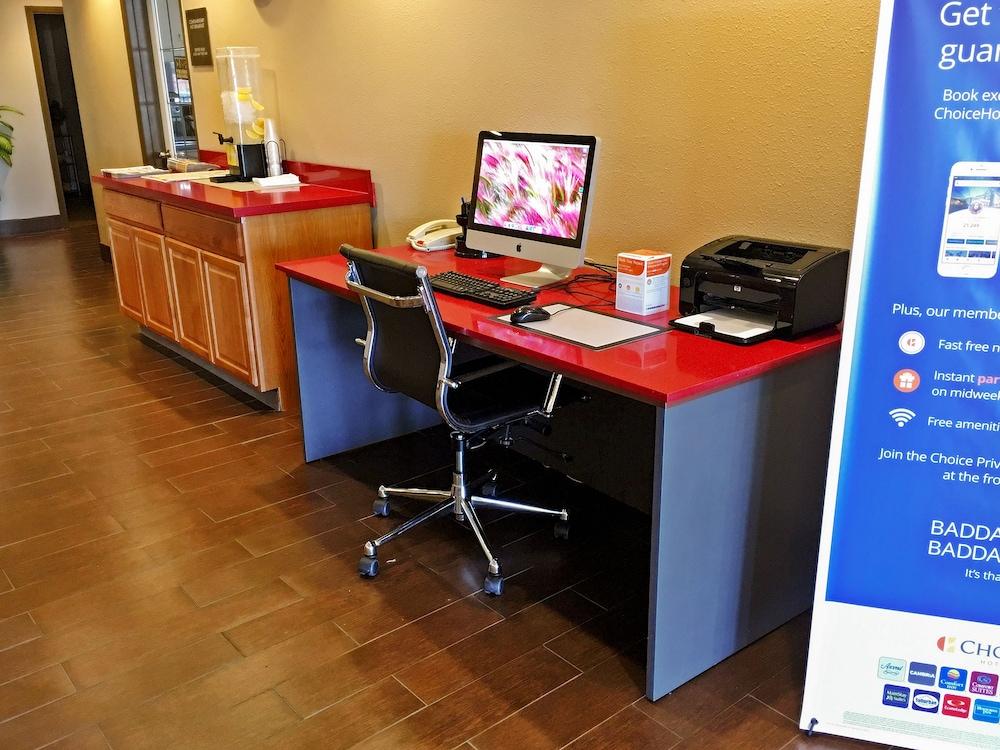 Comfort Inn & Suites Klamath Falls photo 87