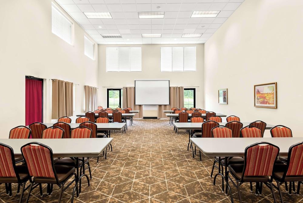 Best Western Palmyra Inn & Suites photo 36