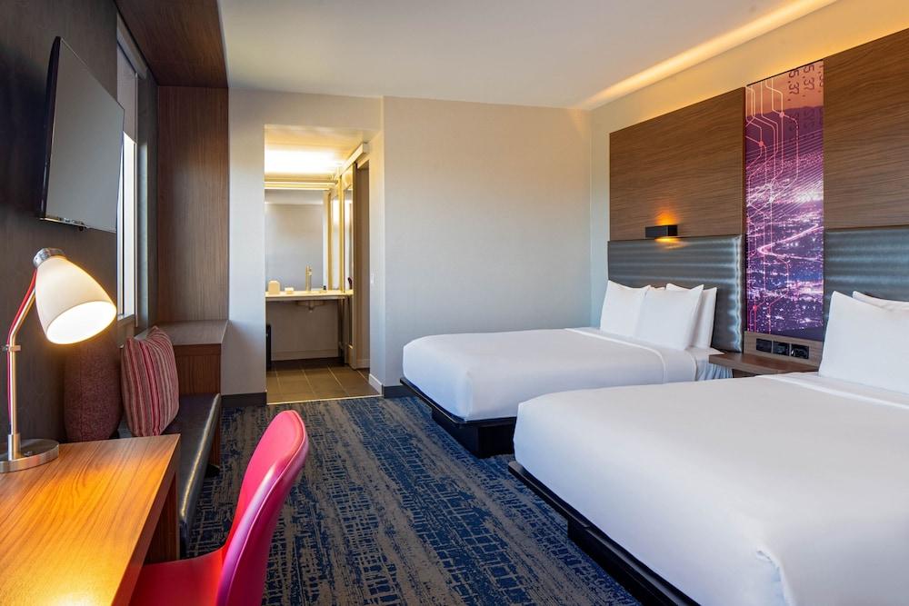 Aloft Santa Clara photo 10